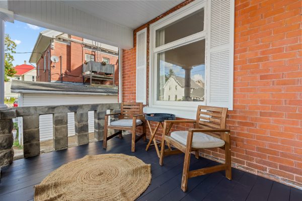 151 ALBERT STREET N