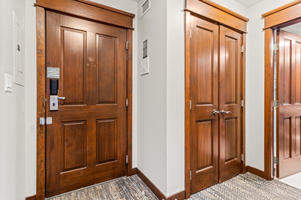 319 321 - 152 JOZO WEIDER BOULEVARD