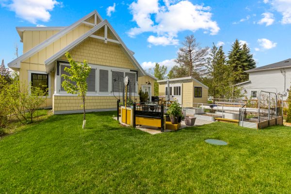 154 BLUE MOUNTAIN DRIVE