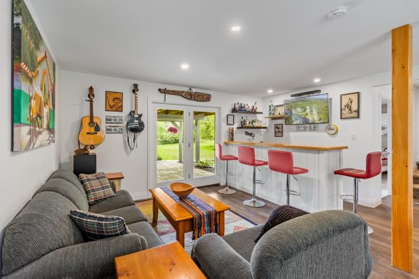 1629 CANNING ROAD