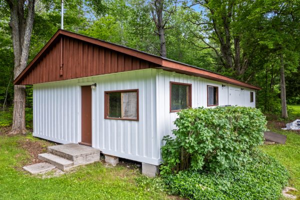 1629 CANNING ROAD