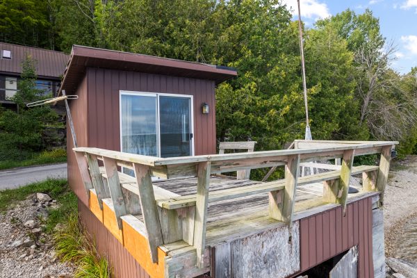 165 MALLORY BEACH ROAD