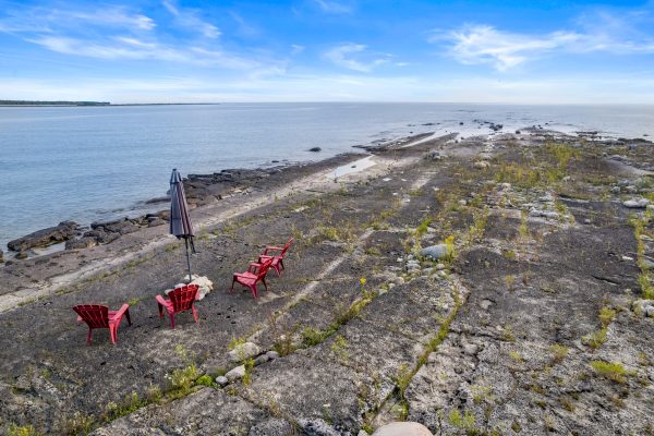 172 GREENOUGH POINT ROAD