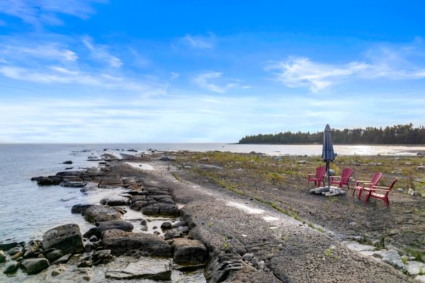 172 GREENOUGH POINT ROAD