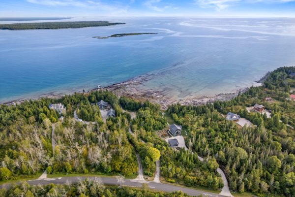 172 GREENOUGH POINT ROAD