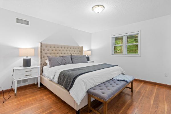 172 QUEENS BUSH DR DRIVE
