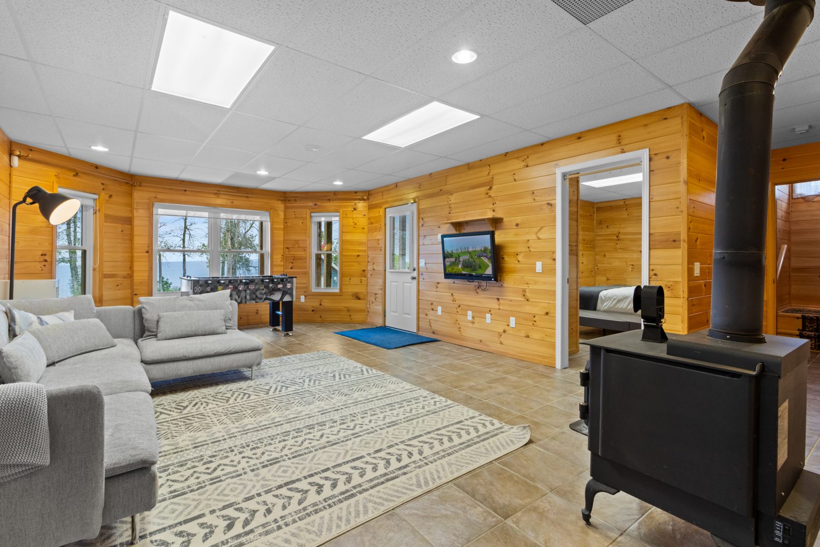 172 QUEENS BUSH DR DRIVE