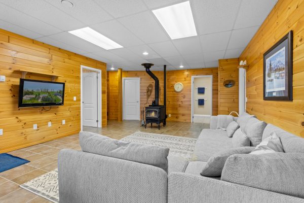 172 QUEENS BUSH DR DRIVE