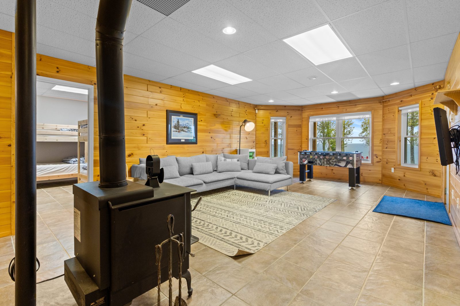 172 QUEENS BUSH DR DRIVE