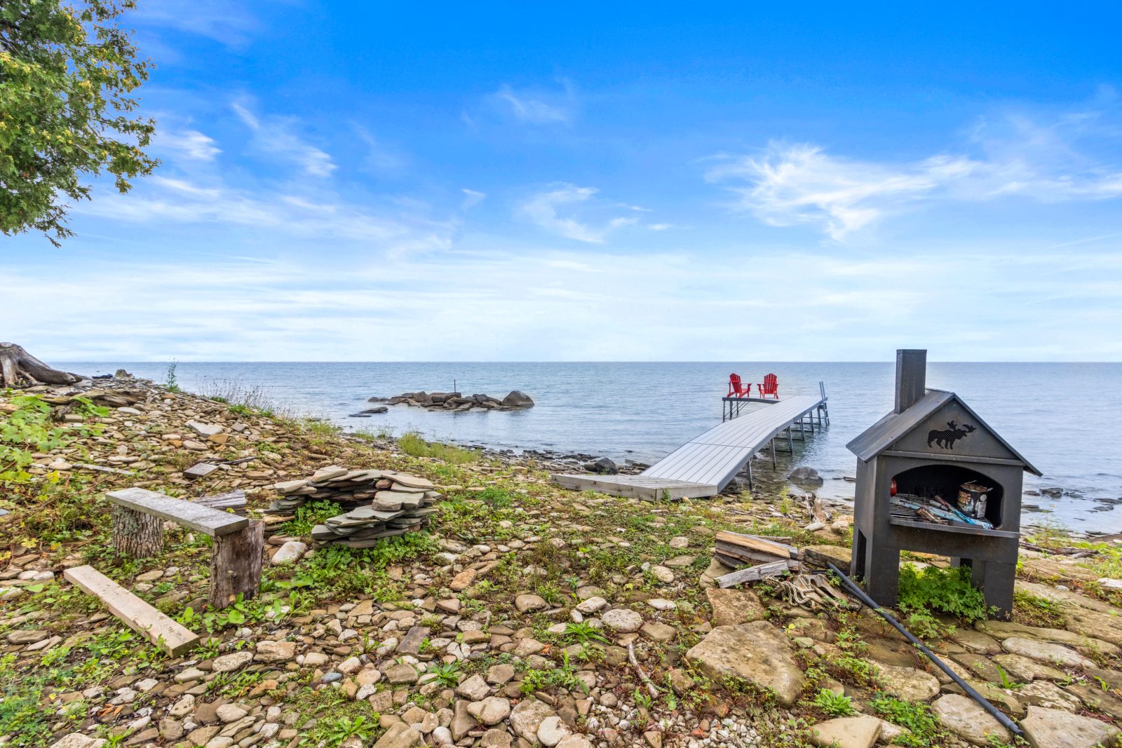 172 QUEENS BUSH DR DRIVE