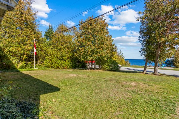173 ISTHMUS BAY ROAD