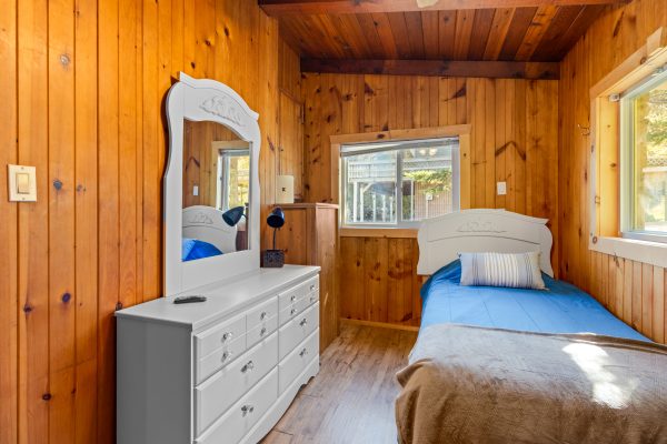 173 ISTHMUS BAY ROAD