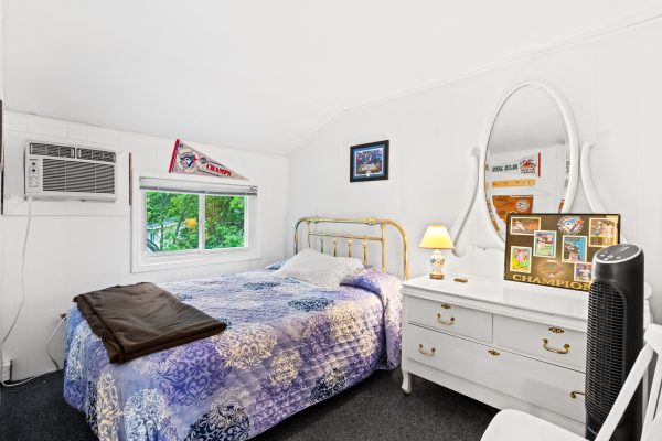 206 FIRST STREET N