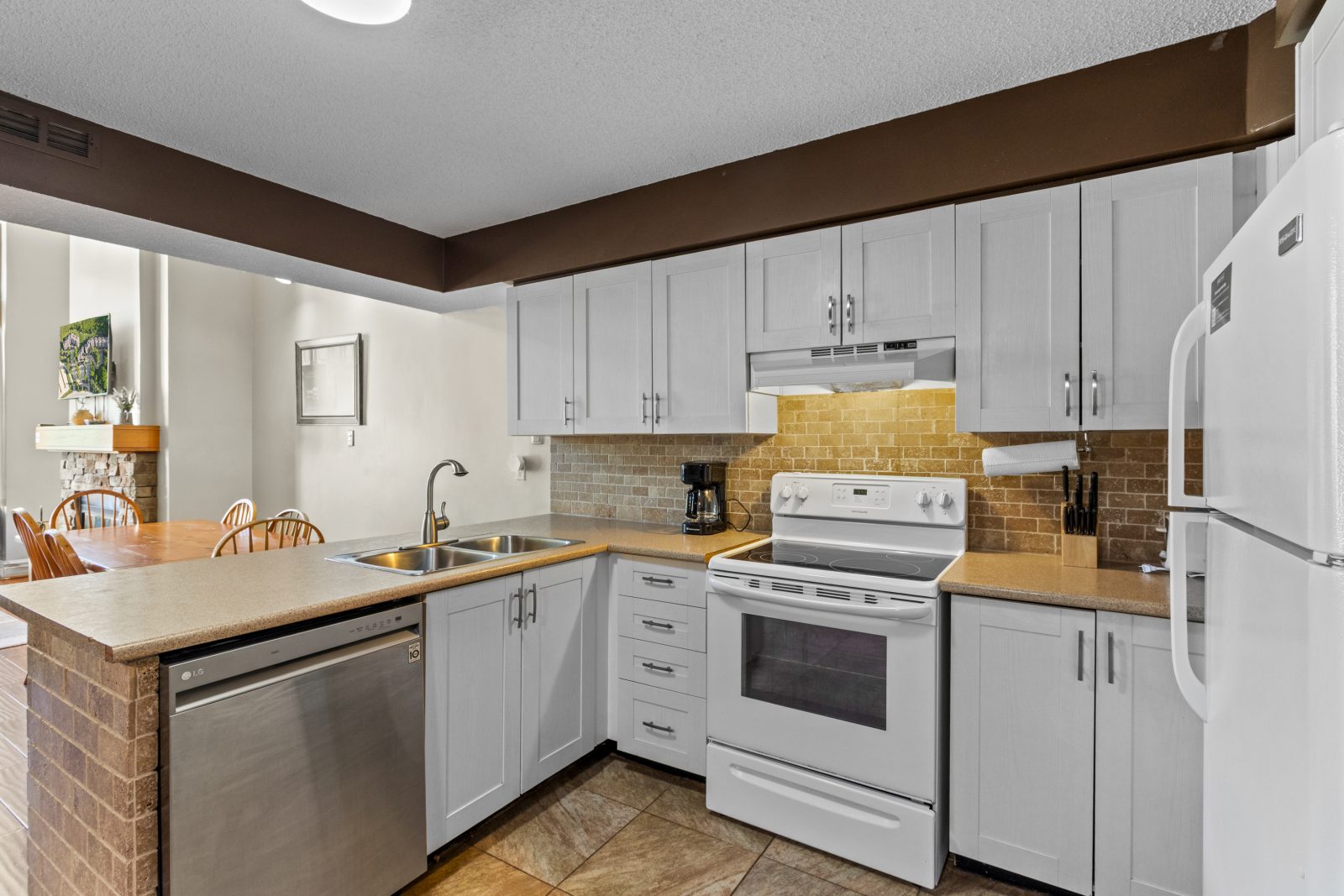 209 - 796404 GREY ROAD 19 ROAD