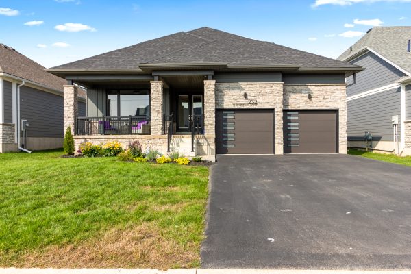 232 SNOWBERRY LANE