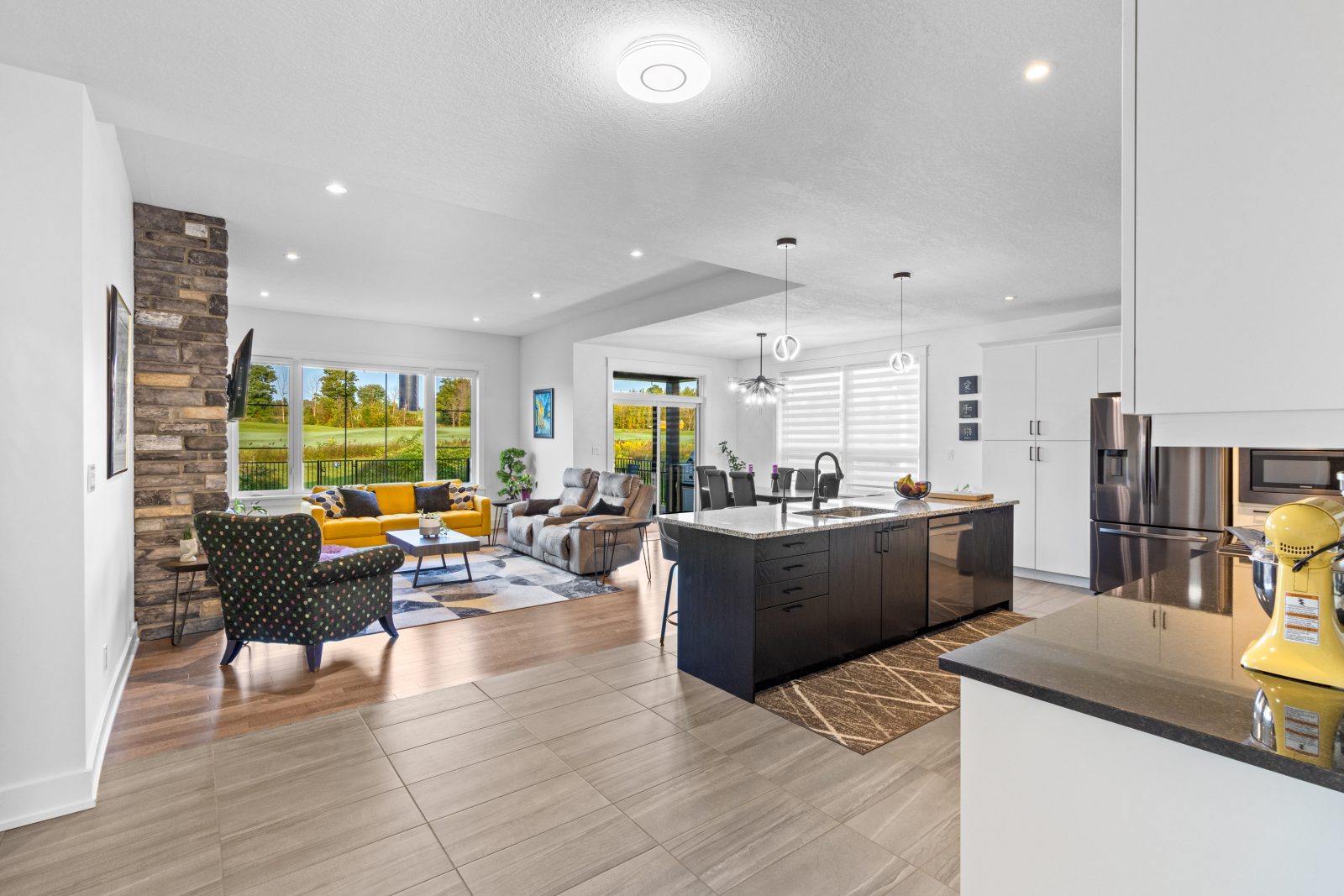 232 SNOWBERRY LANE