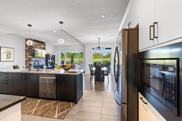 232 SNOWBERRY LANE