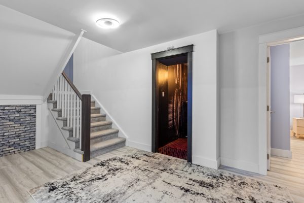 232 SNOWBERRY LANE