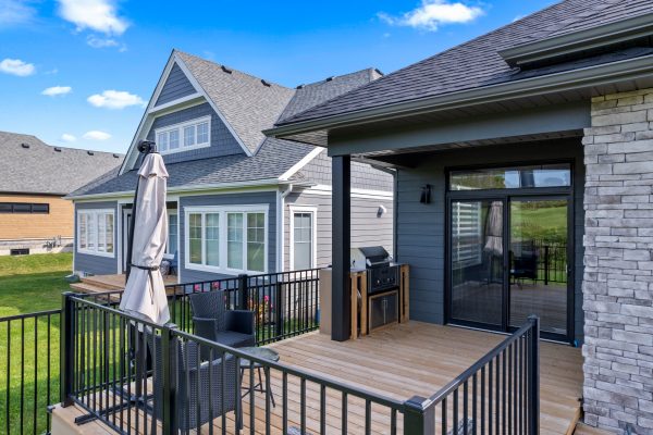 232 SNOWBERRY LANE