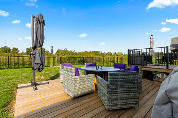 232 SNOWBERRY LANE