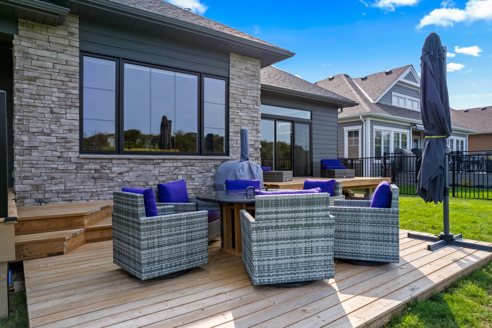232 SNOWBERRY LANE