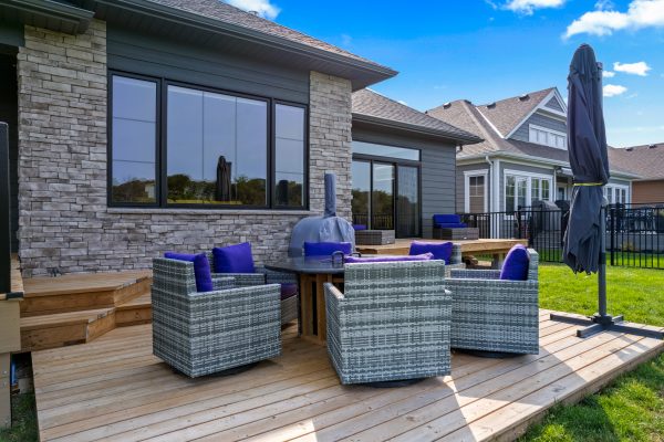232 SNOWBERRY LANE
