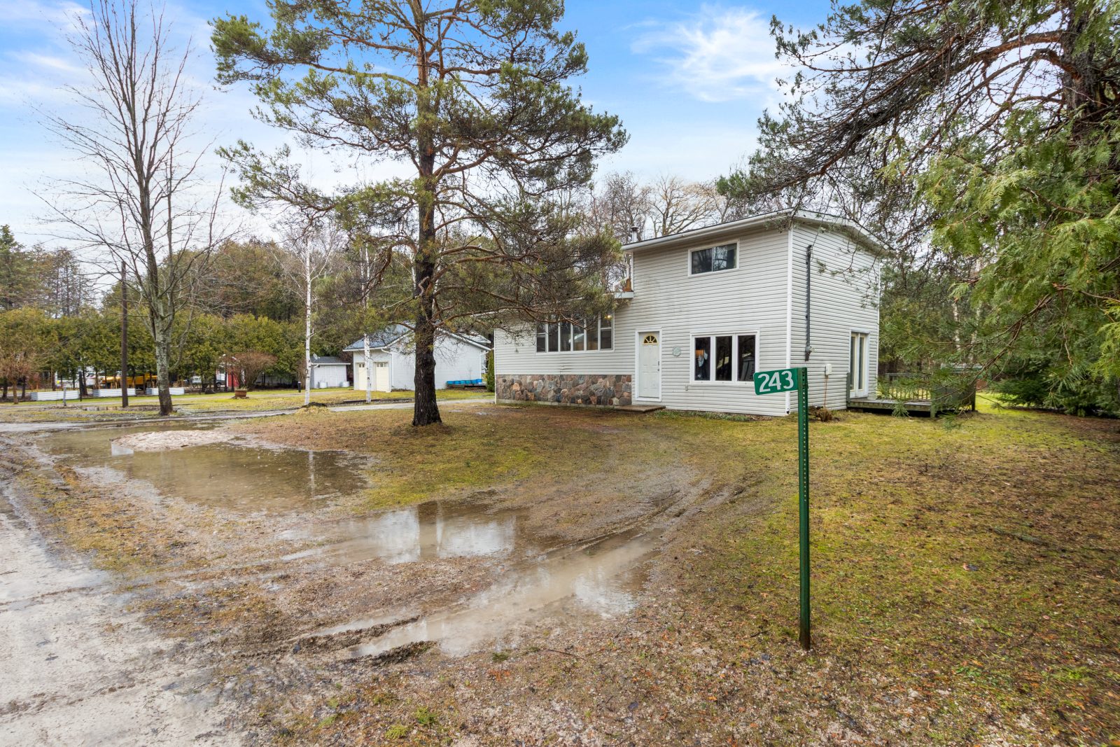 243 MCCULLOUGH LAKE DRIVE