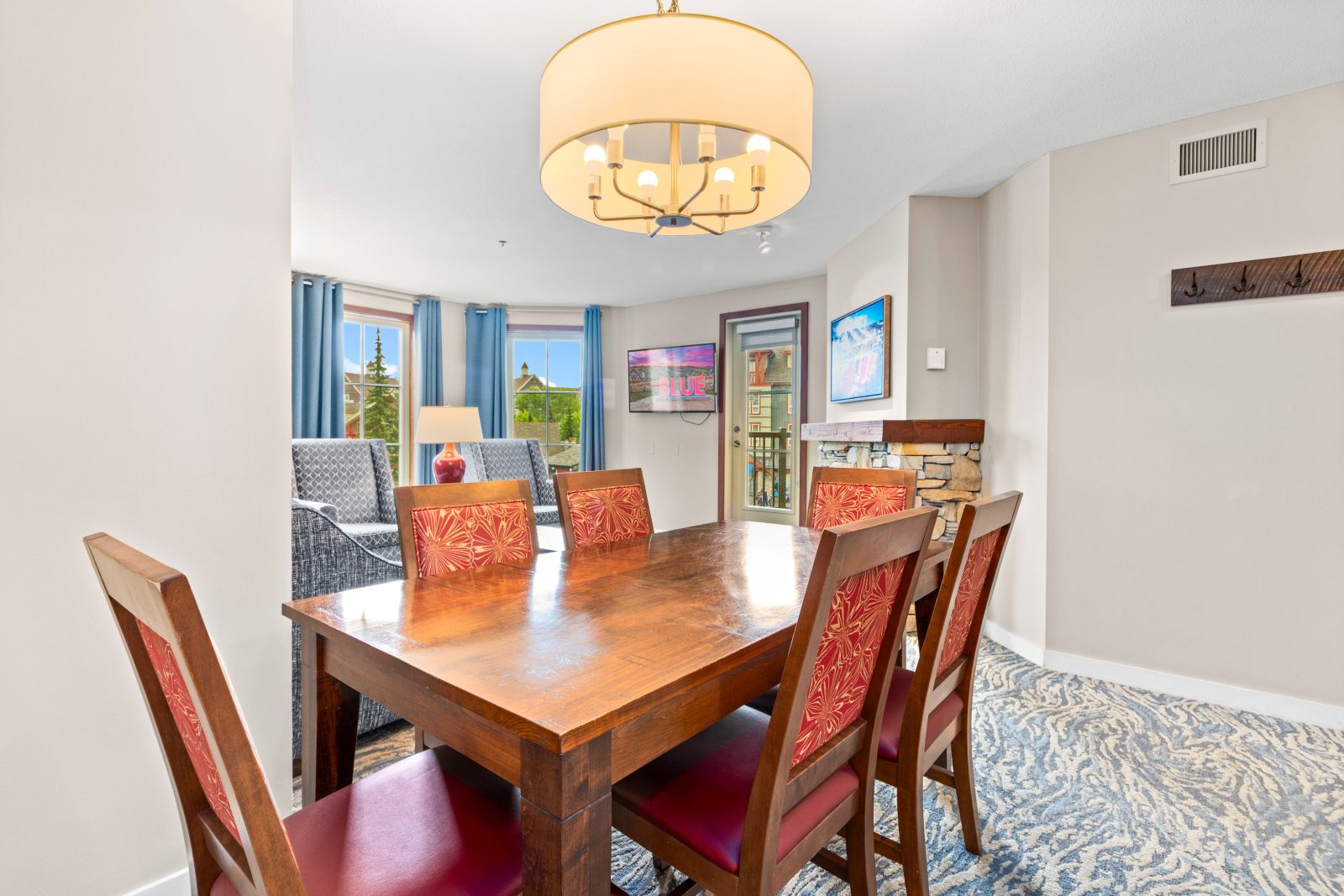 275 - 156 JOZO WEIDER BOULEVARD