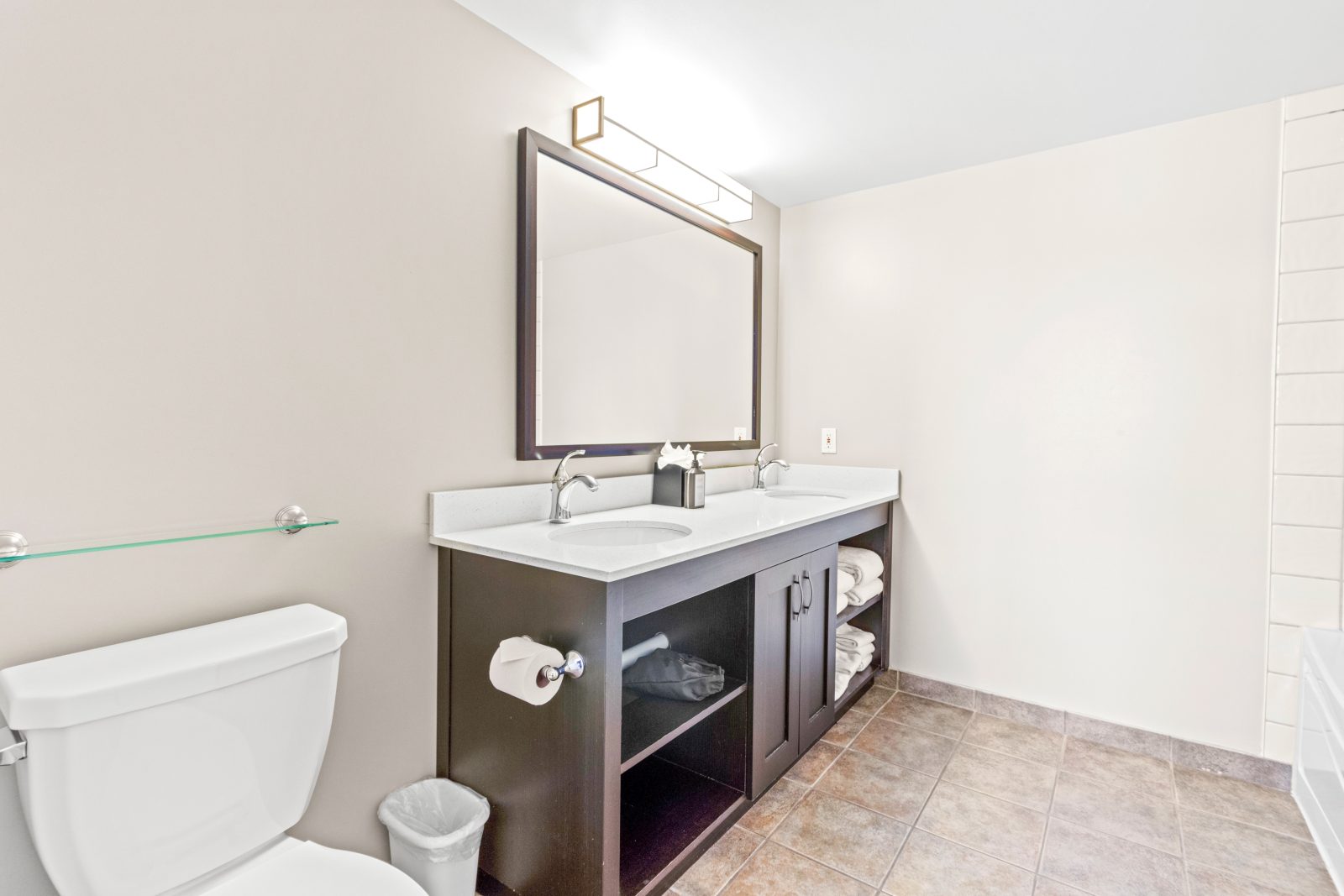 275 - 156 JOZO WEIDER BOULEVARD