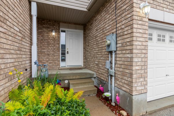 292 BRIARMEADOW DRIVE