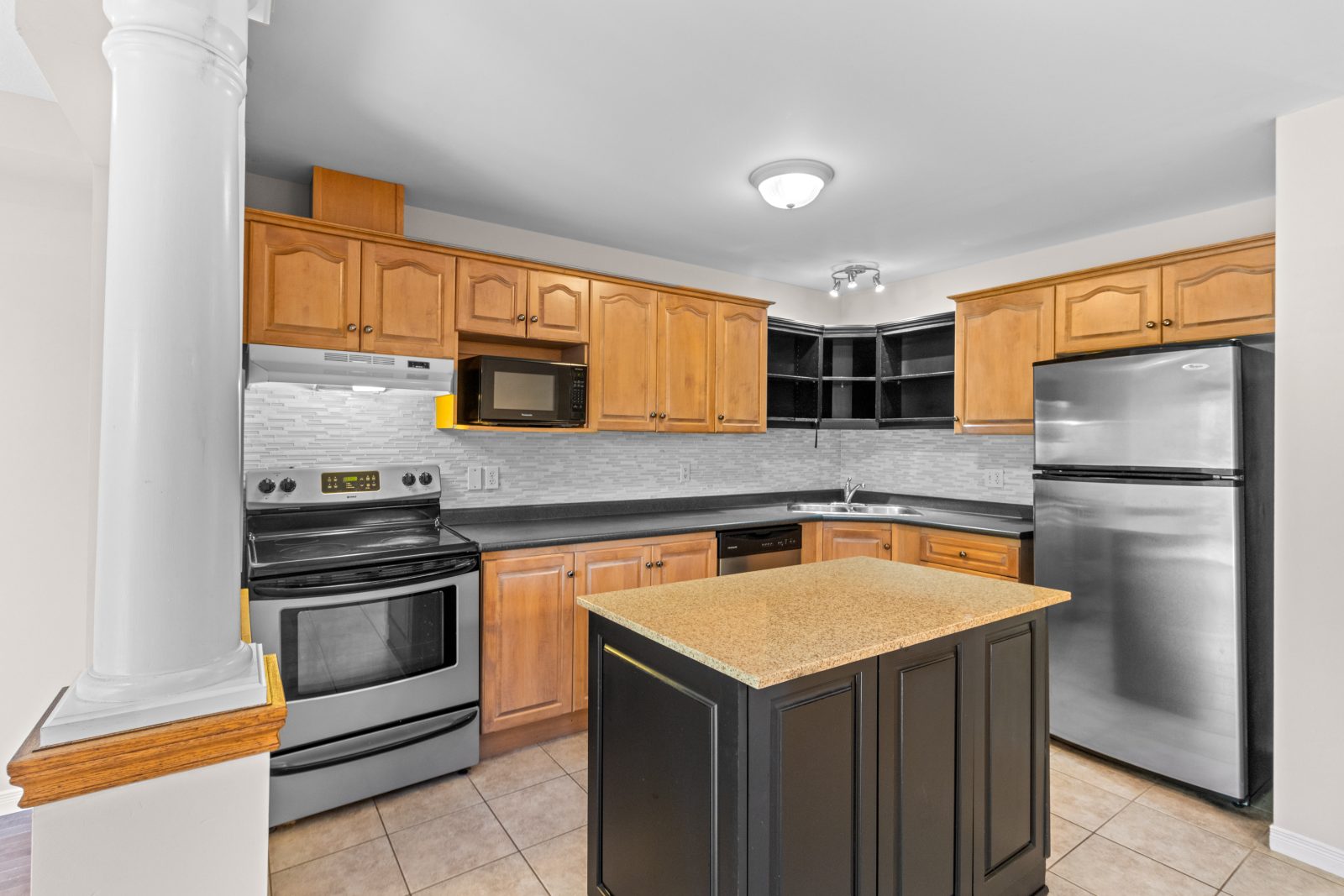 292 BRIARMEADOW DRIVE