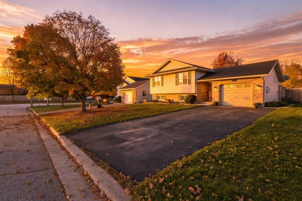 307 Jeremys Crescent