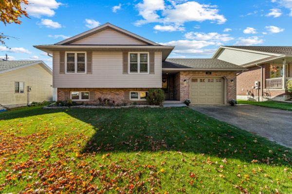 307 Jeremys Crescent