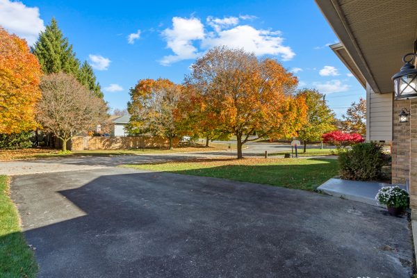 307 Jeremys Crescent