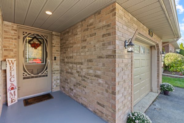 307 Jeremys Crescent