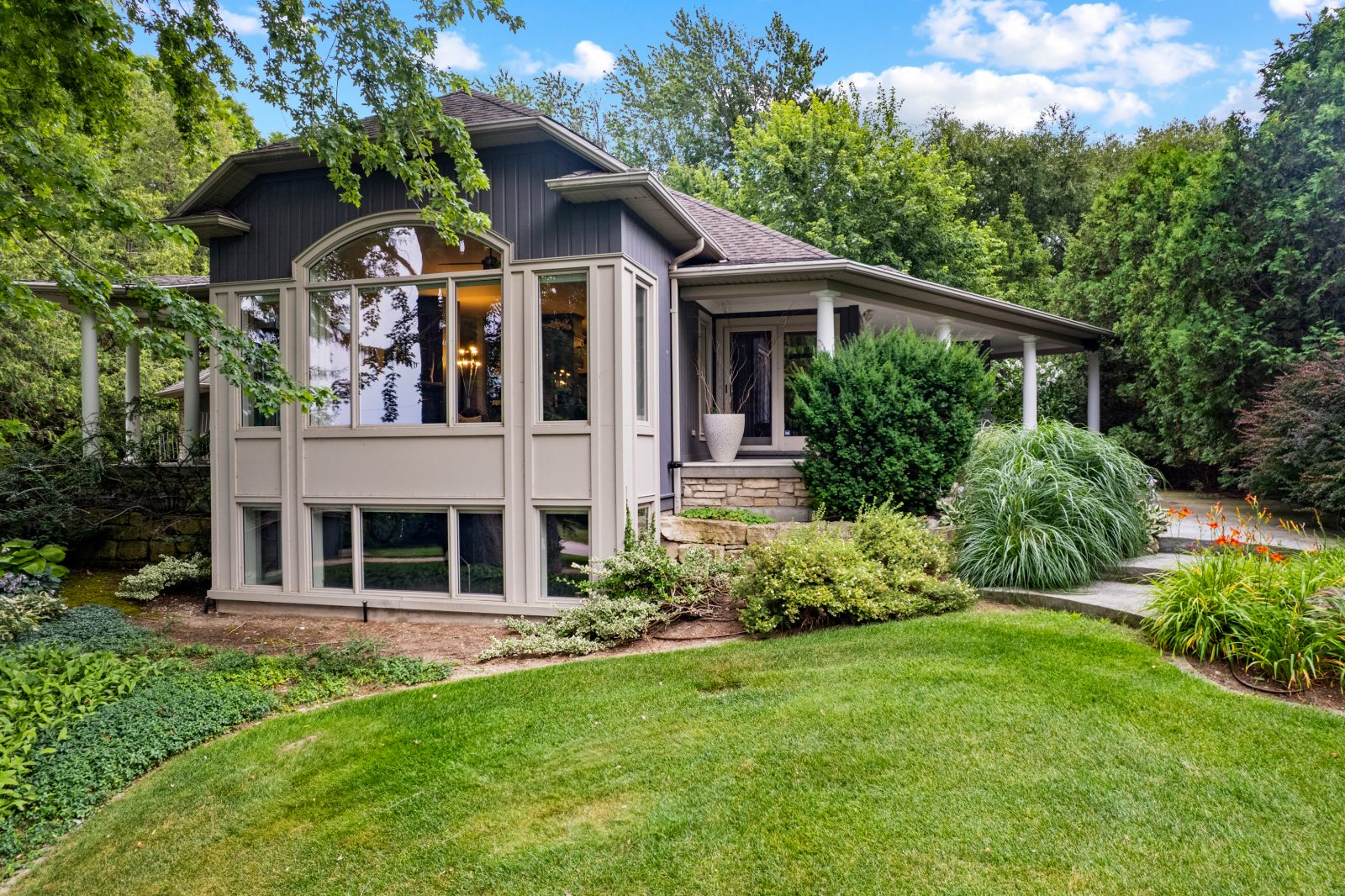 31 TANYA CRESCENT