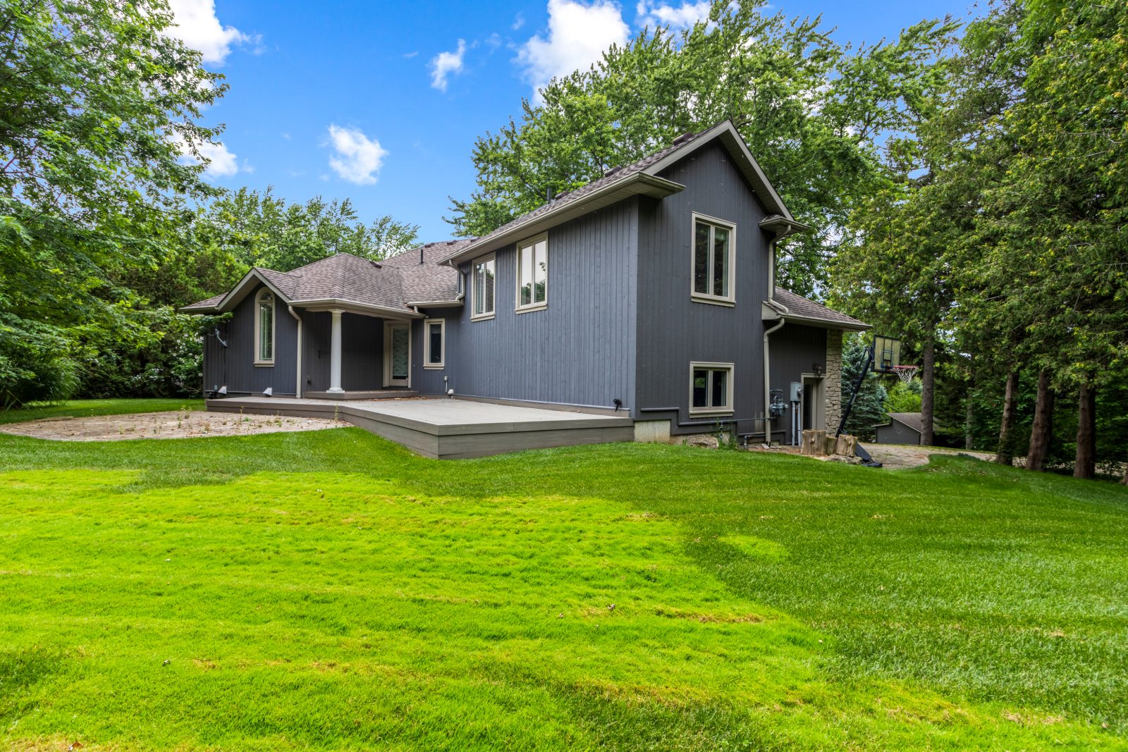 31 TANYA CRESCENT