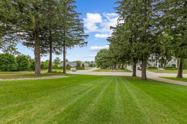 31 TANYA CRESCENT