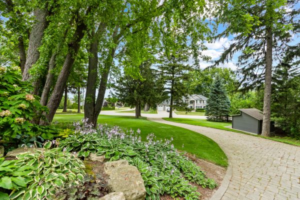 31 TANYA CRESCENT