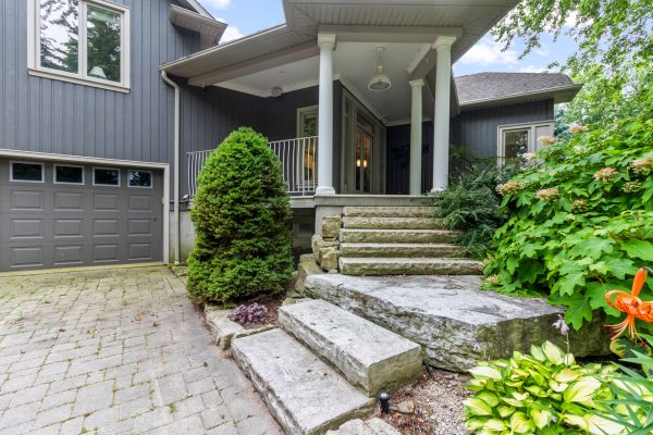 31 TANYA CRESCENT