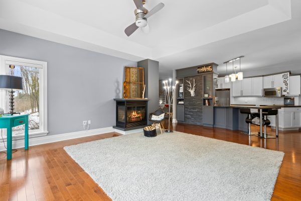 31 TANYA CRESCENT