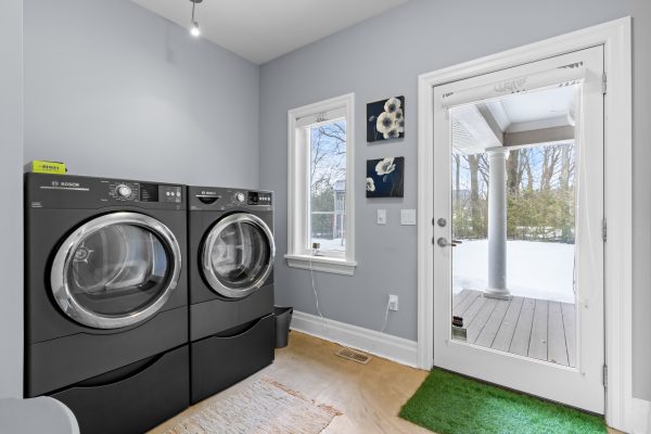 31 TANYA CRESCENT