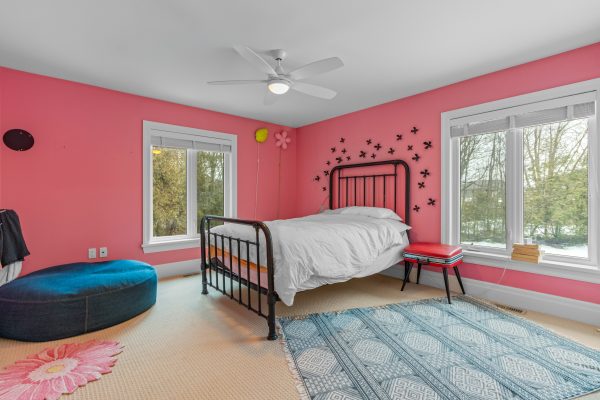 31 TANYA CRESCENT