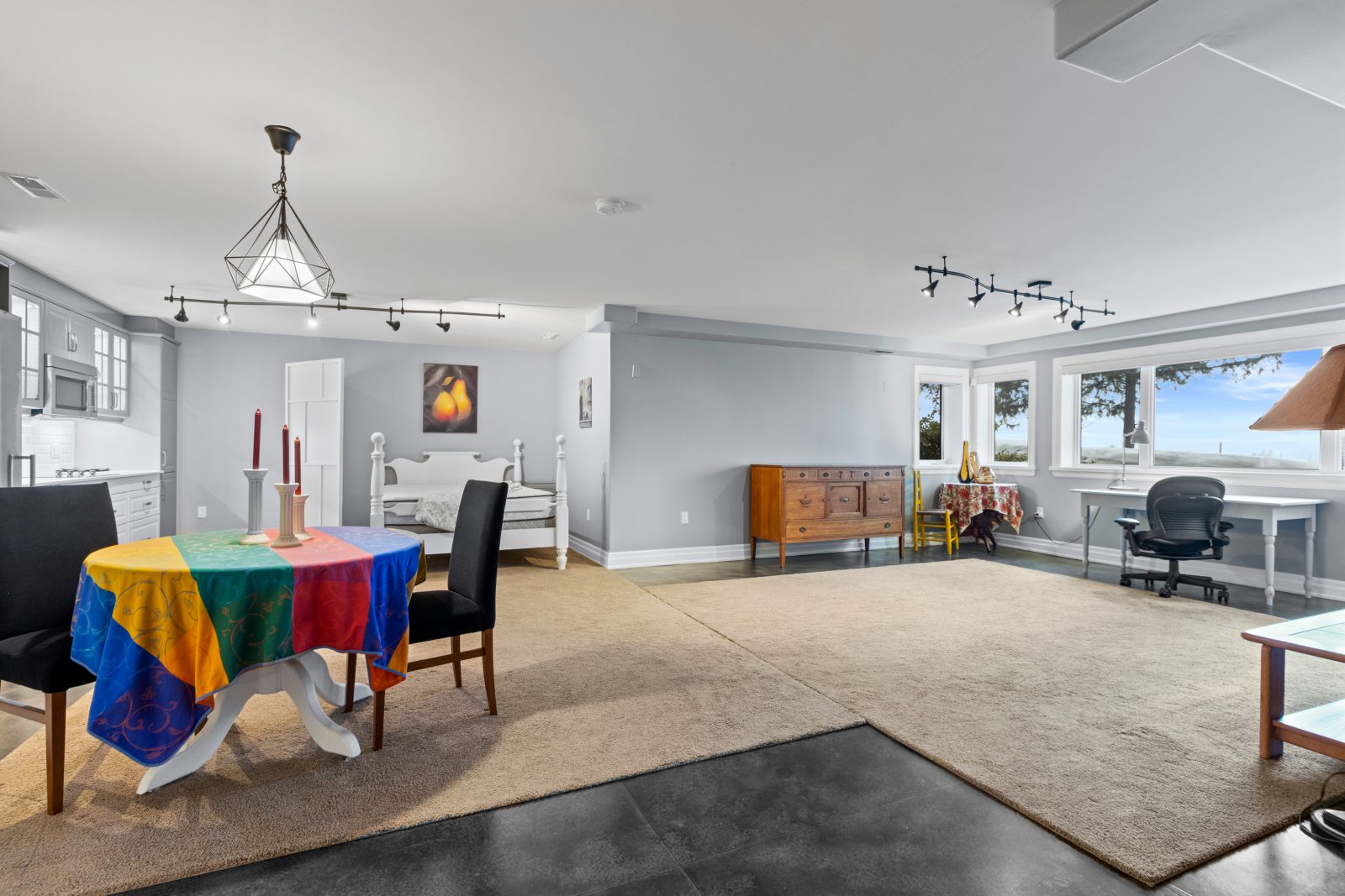 31 TANYA CRESCENT