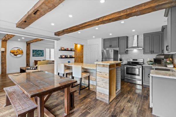 3112 EMPEROR DRIVE