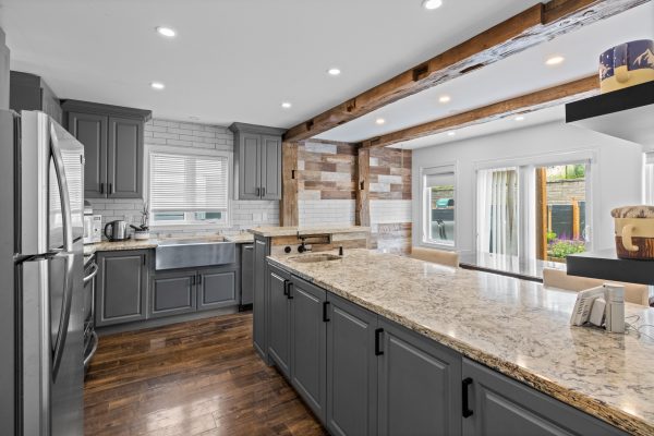 3112 EMPEROR DRIVE
