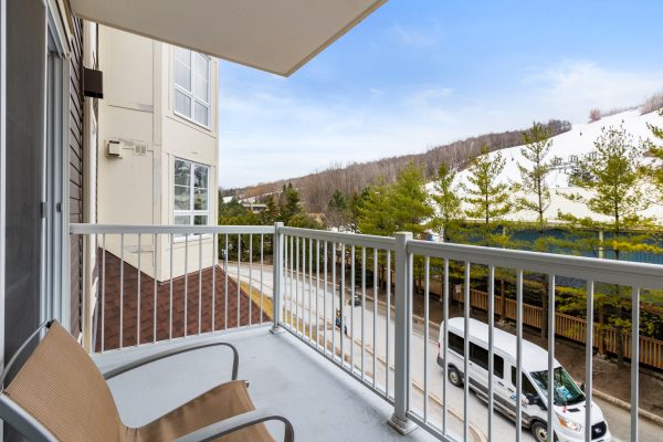 313 - 220 GORD CANNING DRIVE
