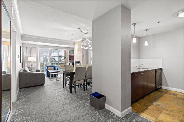 321 - 220 GORD CANNING DRIVE
