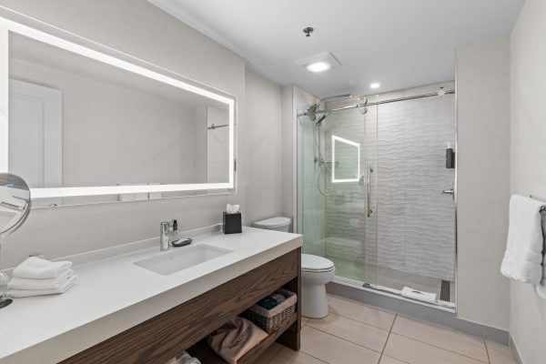 321 - 220 GORD CANNING DRIVE