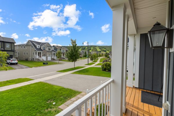 360 YELLOW BIRCH CRESCENT